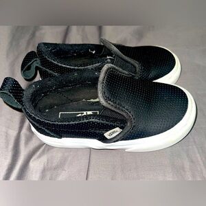 Vans Classic Slip On Perforated Leather 6c